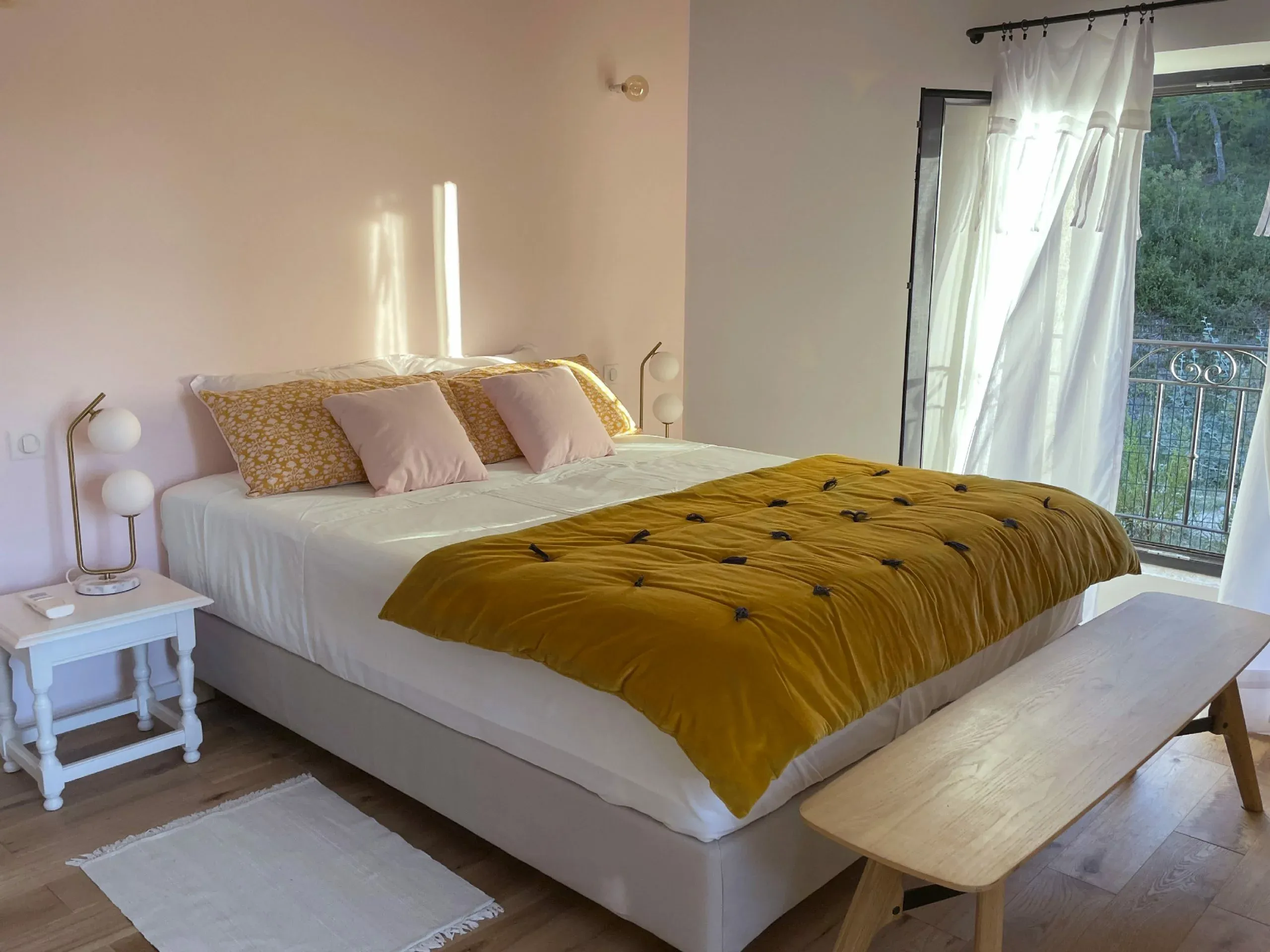 Coin nuit Chambre Colline